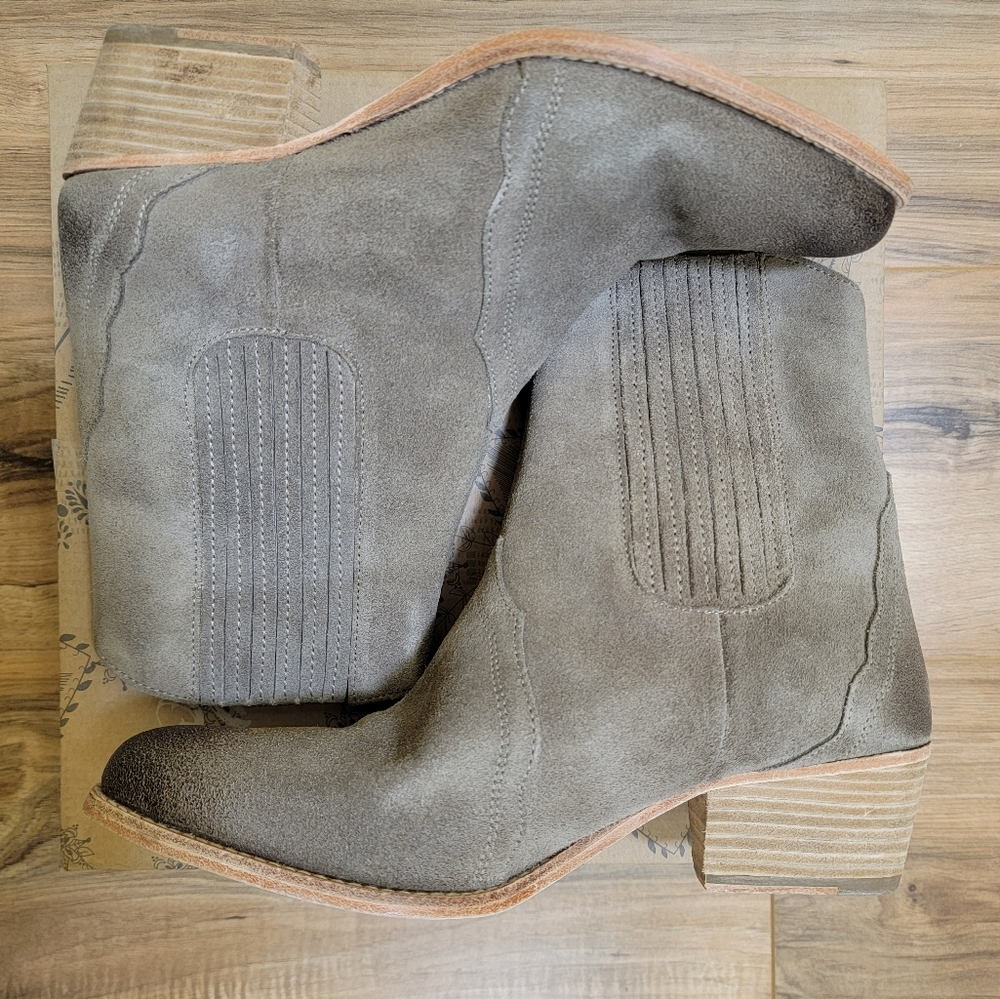 🎉HOST PICK🎉Free people, New Frontier Chelsea Boot, washed taupe, size EUR 39 - Picture 8 of 9